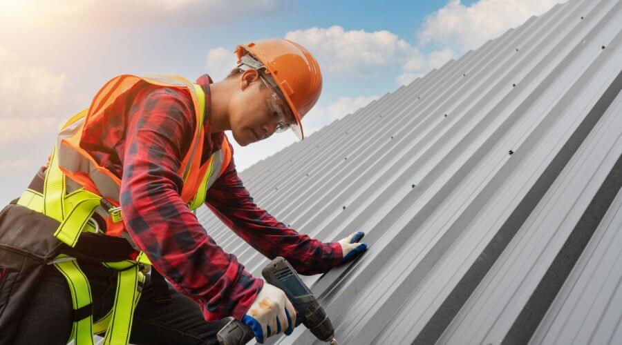 Professional residential roofers in Chester, MT